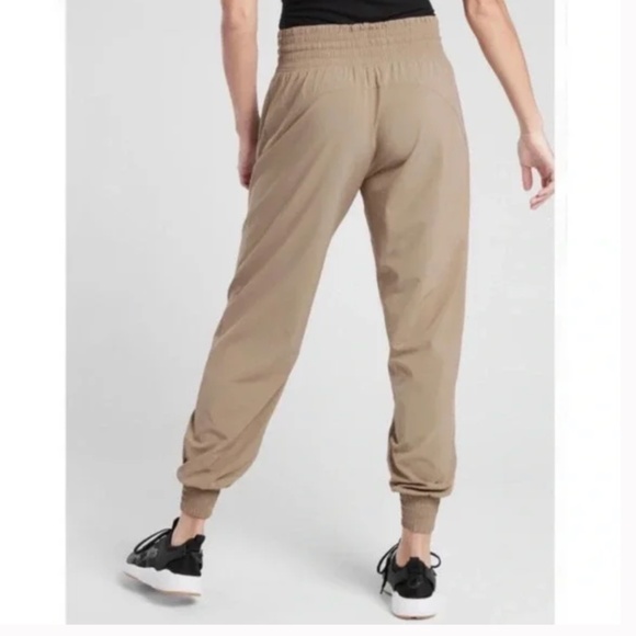 ATHLETA Camden Jogger Pant Brownstone Beige Size 16 - Picture 2 of 13
